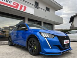 
										PEUGEOT 208 GT 1.2 puretech full									