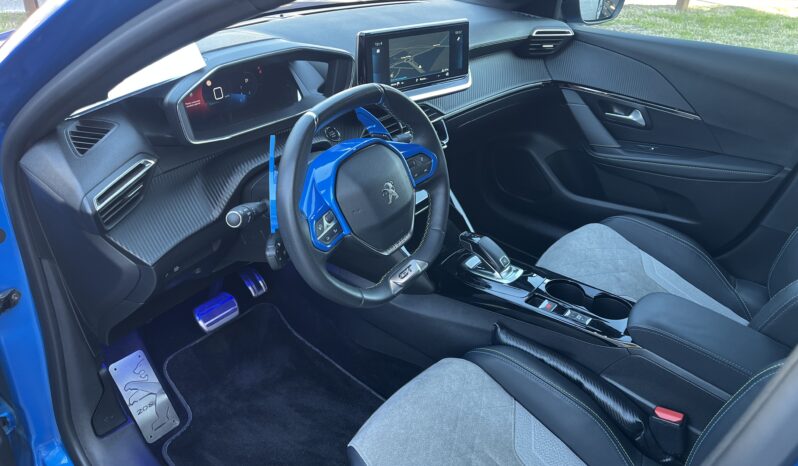 
								PEUGEOT 208 GT 1.2 puretech full									