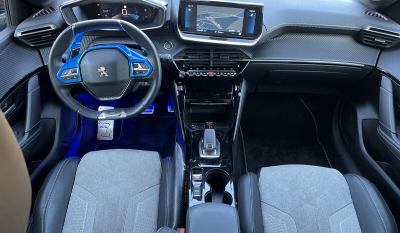 
								PEUGEOT 208 GT 1.2 puretech full									
