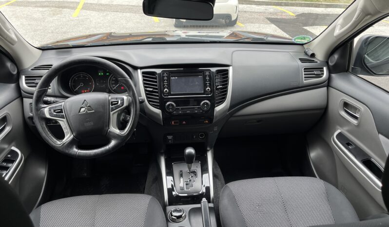 
								MITSUBISHI L200 D.CAB 2.4 4WD full									