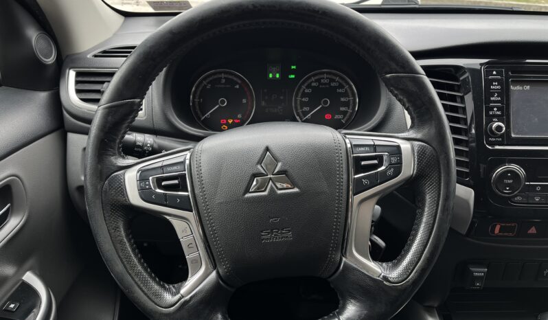 
								MITSUBISHI L200 D.CAB 2.4 4WD full									