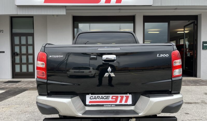 
								MITSUBISHI L200 D.CAB 2.4 4WD full									