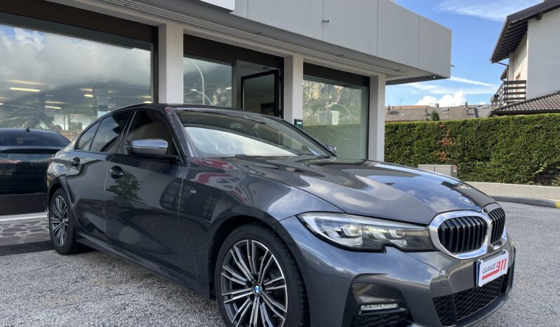 
								BMW 320 Xdrive 2.0d mild-hyb full									