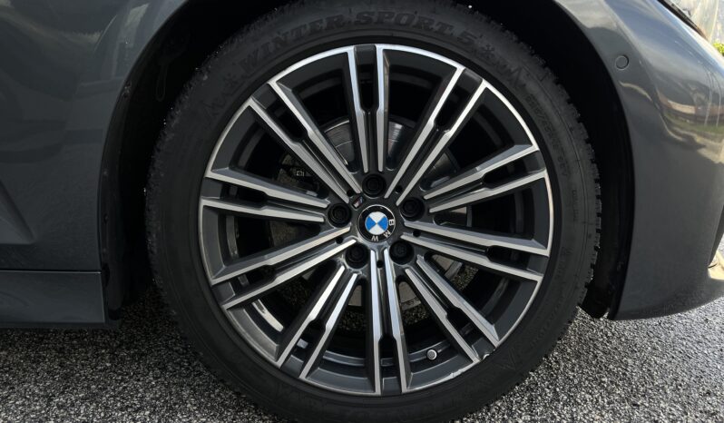 
								BMW 320 Xdrive 2.0d mild-hyb full									