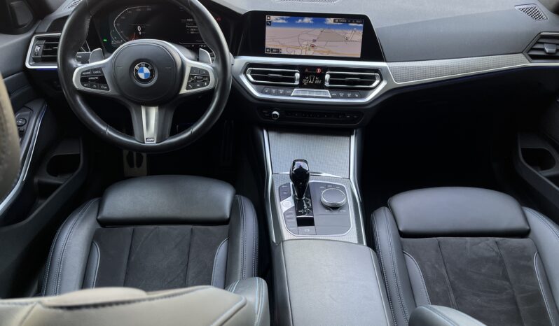 
								BMW 320 Xdrive 2.0d mild-hyb full									