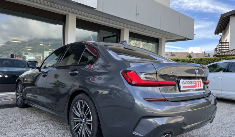 
								BMW 320 Xdrive 2.0d mild-hyb full									