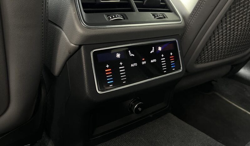 
								AUDI A6 AVANT 2.0 TDI QUATTRO full									