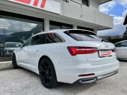 
										AUDI A6 AVANT 2.0 TDI QUATTRO full									