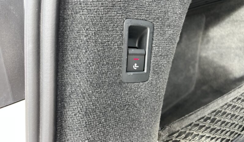 
								AUDI A6 AVANT 2.0 TDI QUATTRO full									