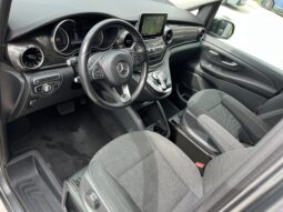 
										Mercedes-Benz V 300d full									