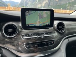 
										Mercedes-Benz V 300d full									