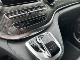
										Mercedes-Benz V 300d full									