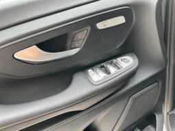 
										Mercedes-Benz V 300d full									