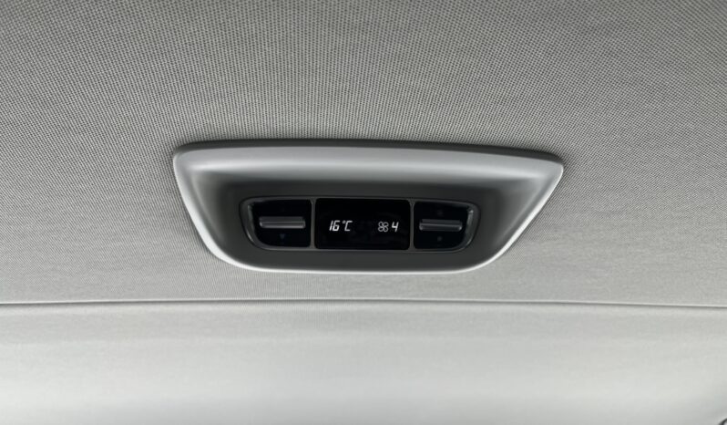 
								Mercedes-Benz V 300d full									